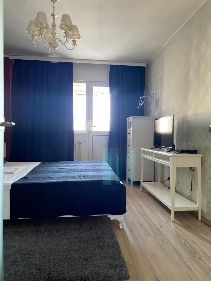 Apartament Cu 3 Dormitoare Jolie.M Leilighet Galaţi Eksteriør bilde