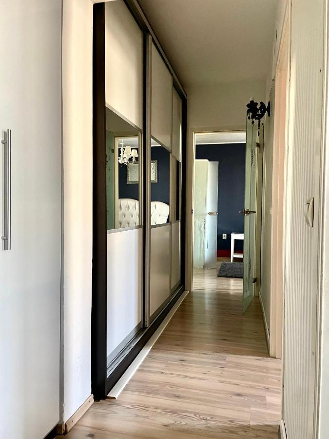 Apartament Cu 3 Dormitoare Jolie.M Leilighet Galaţi Eksteriør bilde